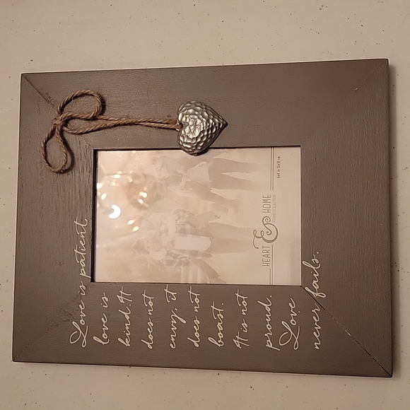 Picture frame - Picture 1 of 3